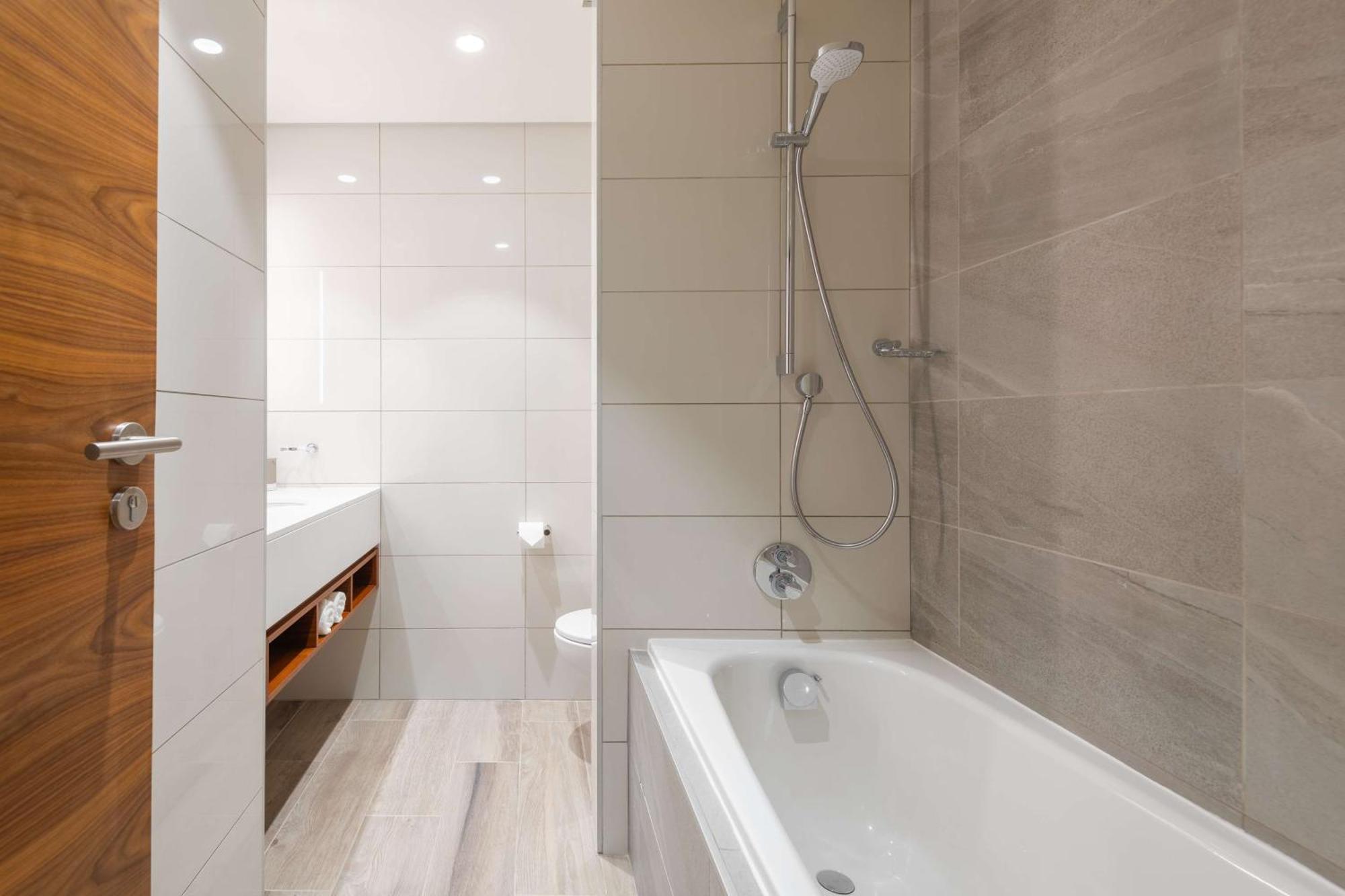 Hilton Garden Inn Windhoek Eksteriør bilde