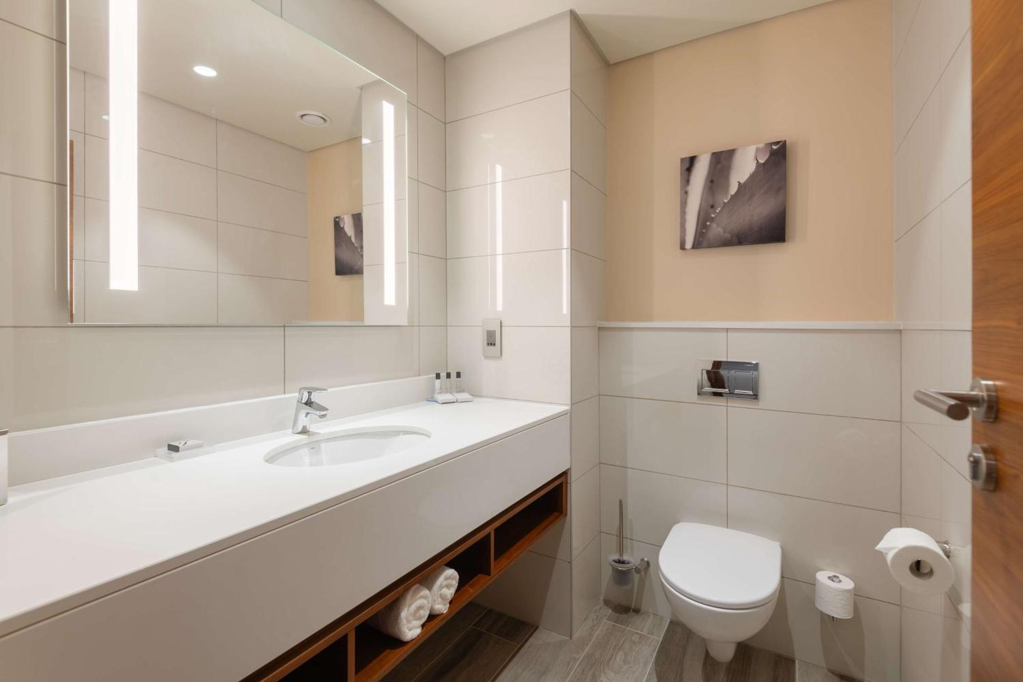 Hilton Garden Inn Windhoek Eksteriør bilde