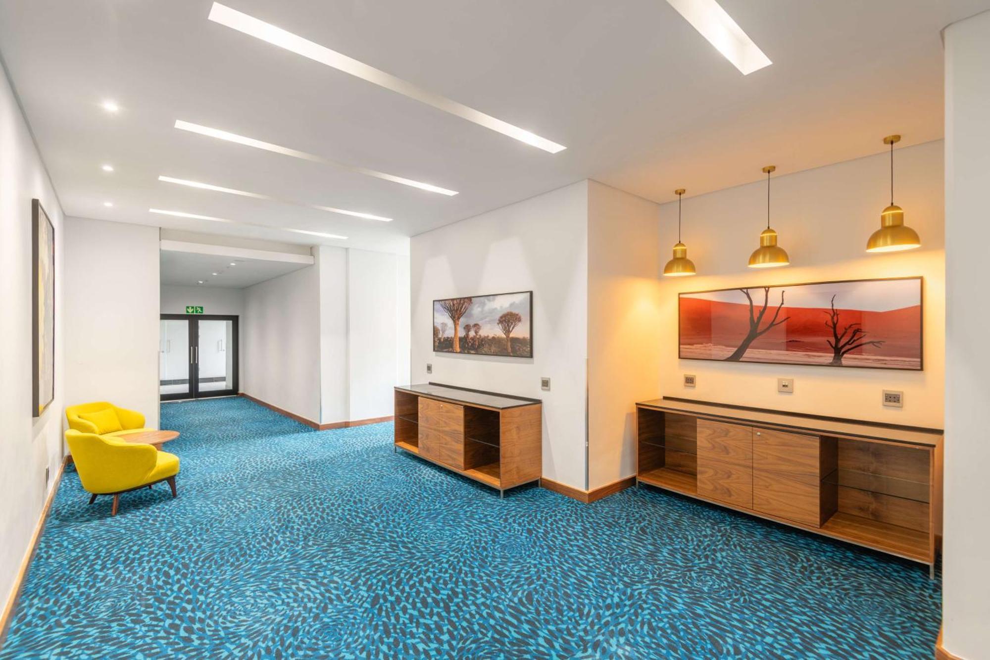 Hilton Garden Inn Windhoek Eksteriør bilde