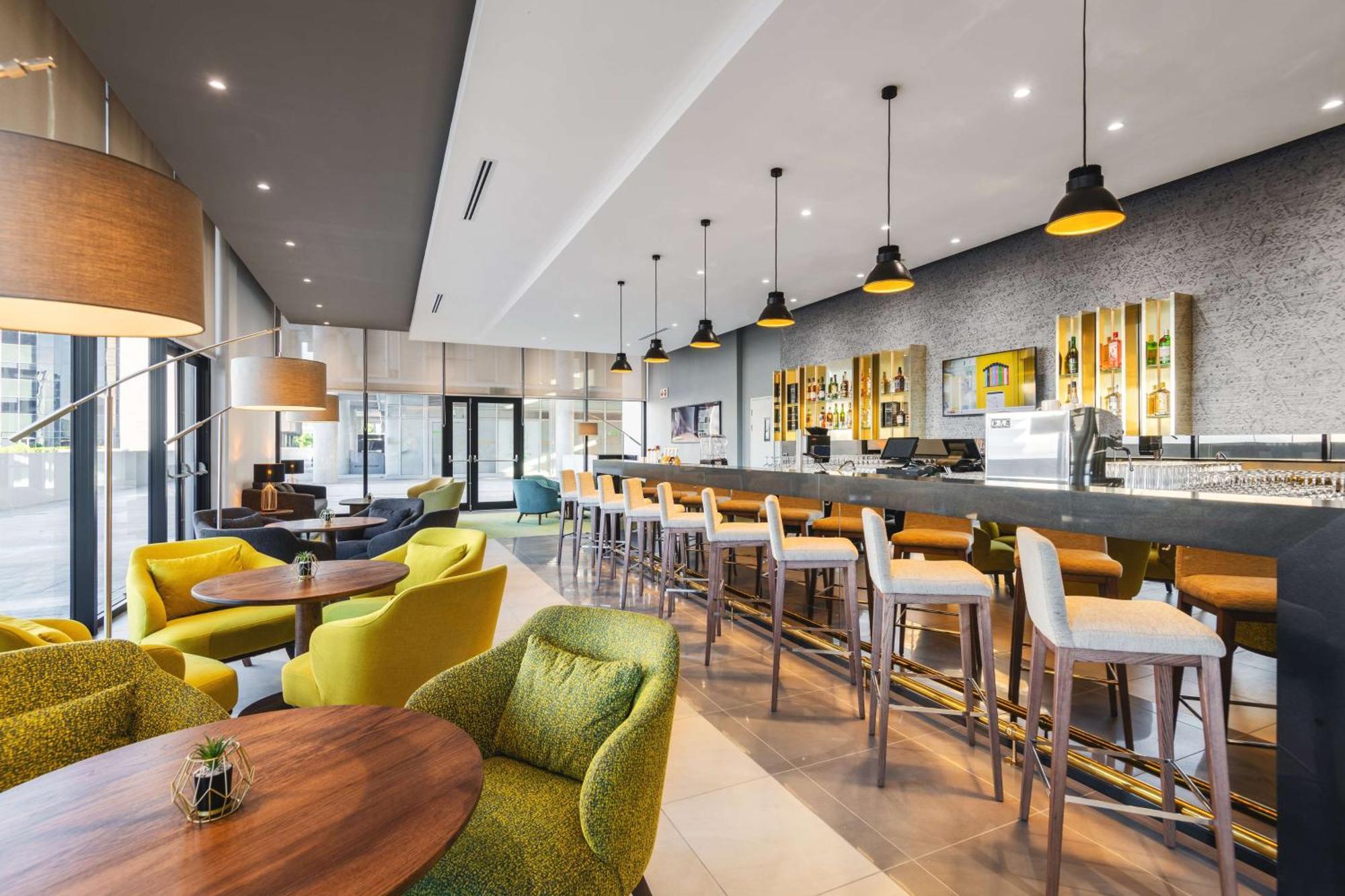 Hilton Garden Inn Windhoek Eksteriør bilde