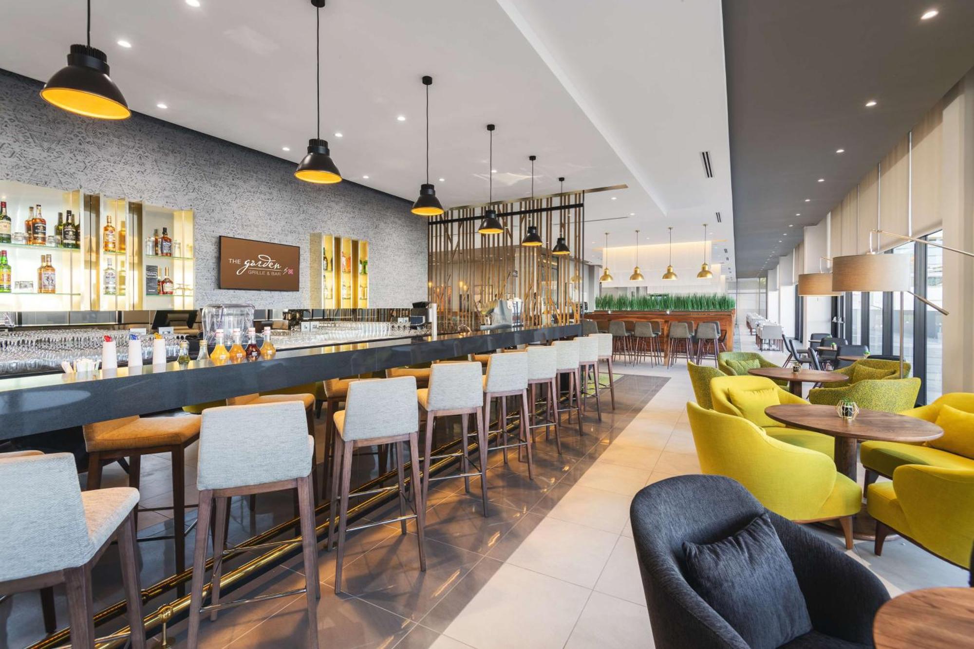 Hilton Garden Inn Windhoek Eksteriør bilde